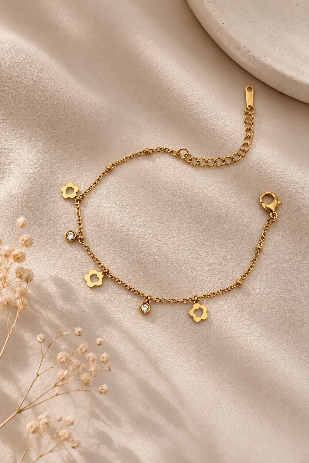 Anti-Tarnish Gold Flower Stone Adjustable Bracelet