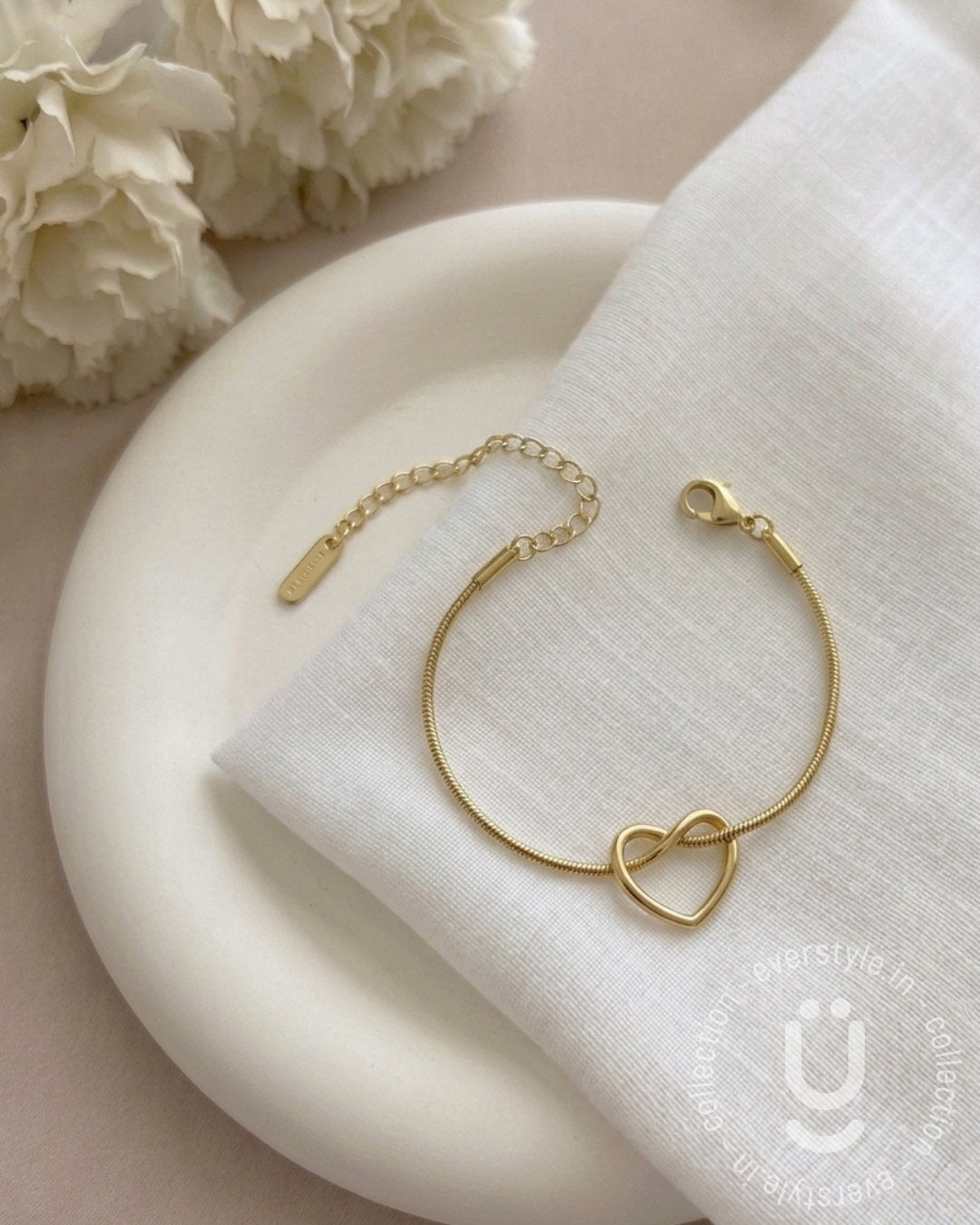 Anti-Tarnish Gold Heart Adjustable Bracelet