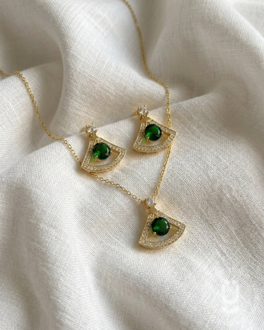 Anti-Tarnish Gold Green A.D Stone Necklace Set