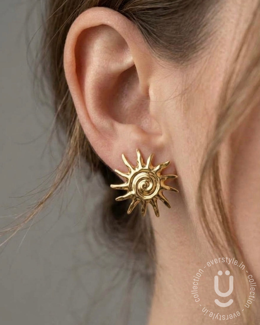 Anti-Tarnish Gold Sun Stud