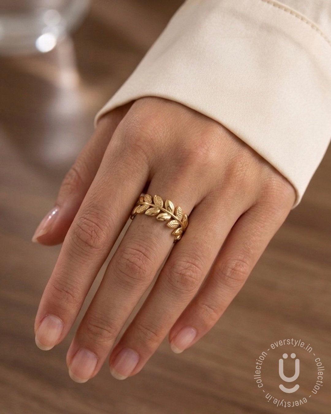 Anti-Tarnish Gold Leaf Finger Ring With Adjustable Size