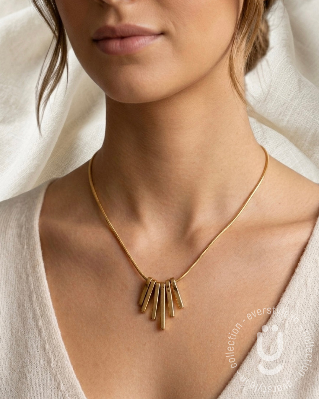 Anti-Tarnish Gold Bar Pendant Necklace