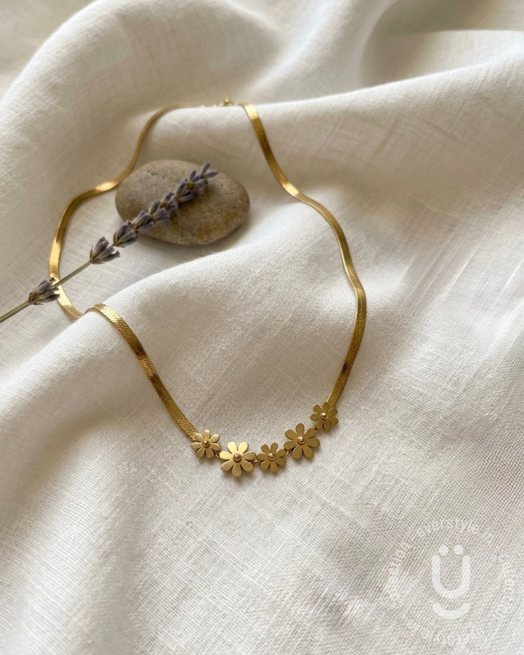 Anti-Tarnish Gold Flower Charms Necklace