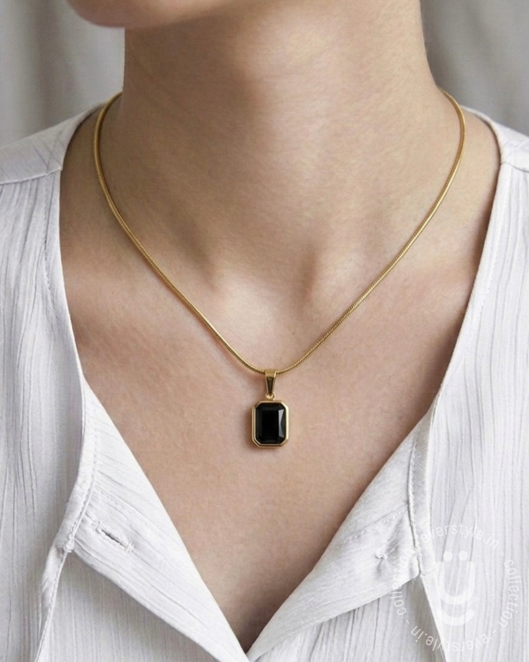 Anti-Tarnish Gold Black Pendant Necklace