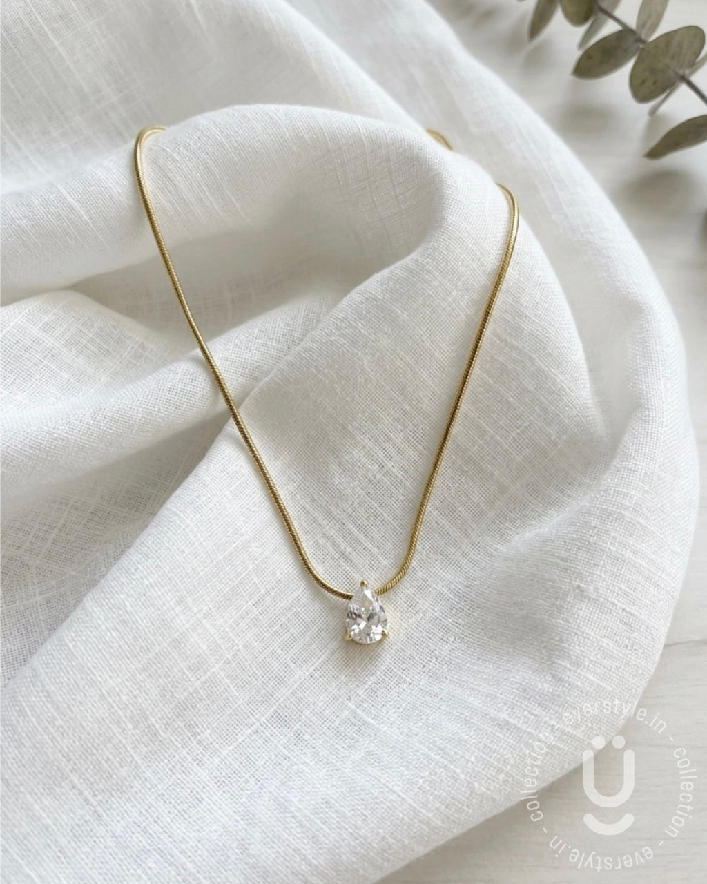 Anti-Tarnish Gold White Drop Diamond Pendant Necklace