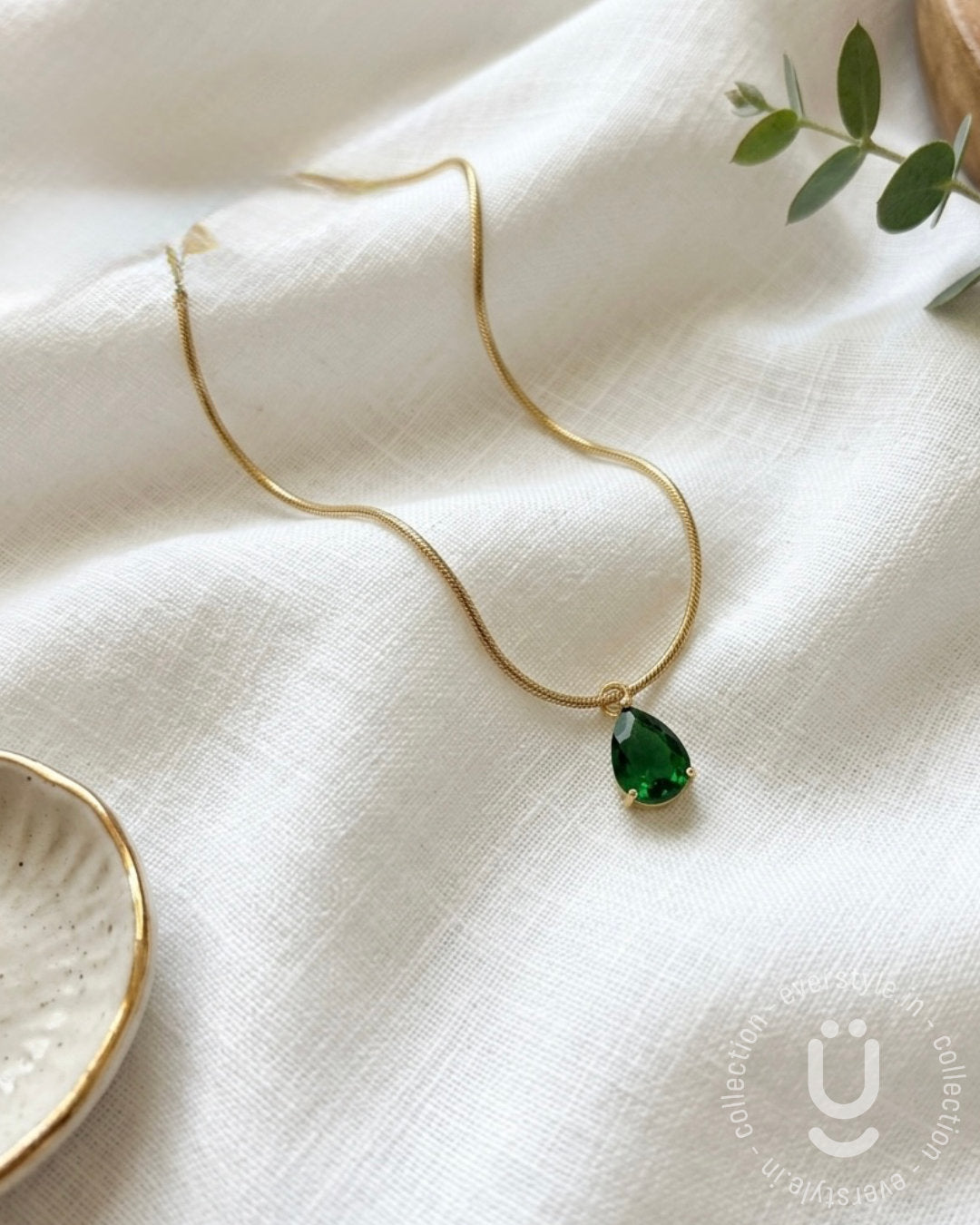 Anti-Tarnish Gold Green Drop Diamond Pendant Necklace