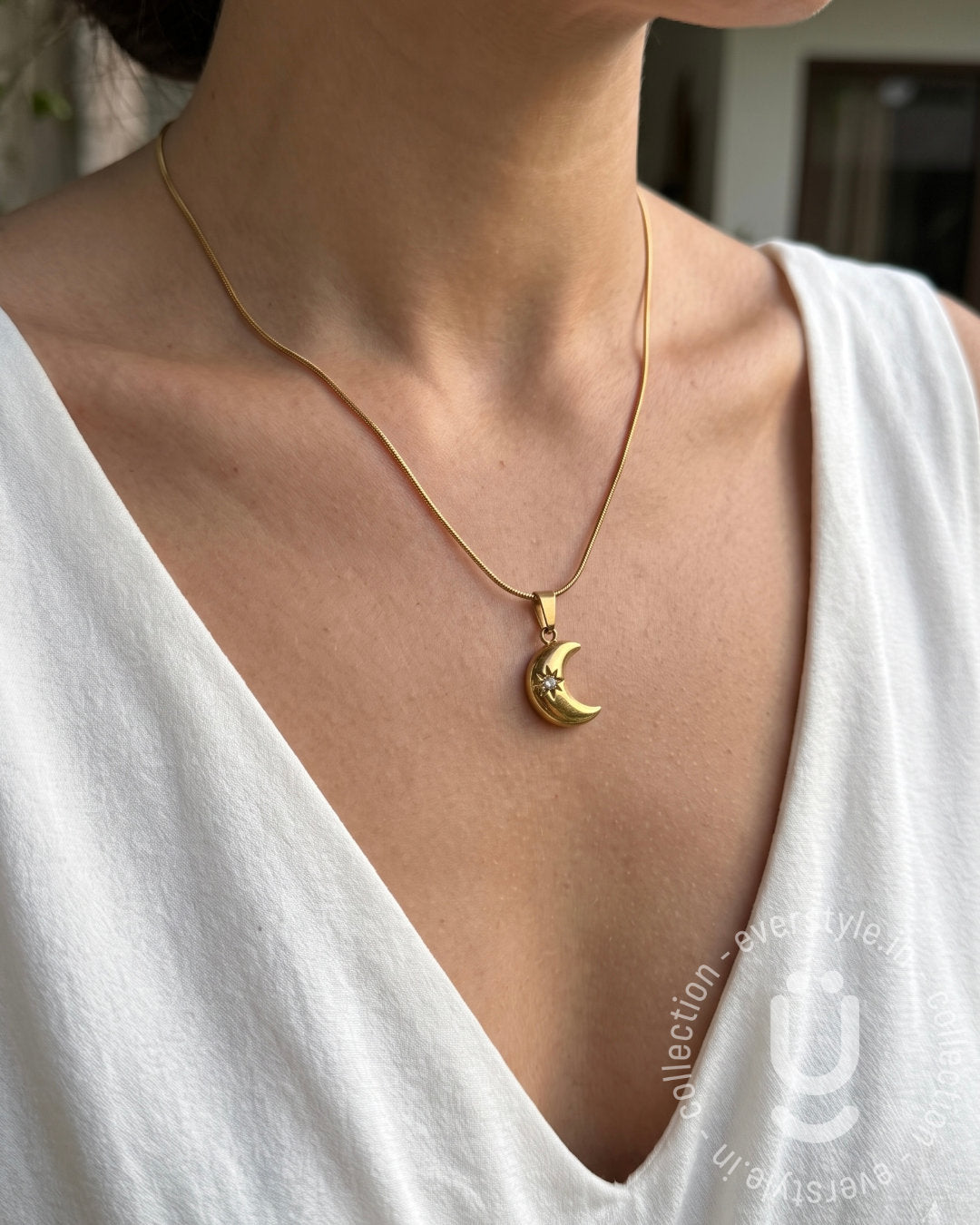 Anti-Tarnish Gold Half Moon Pendant Necklace