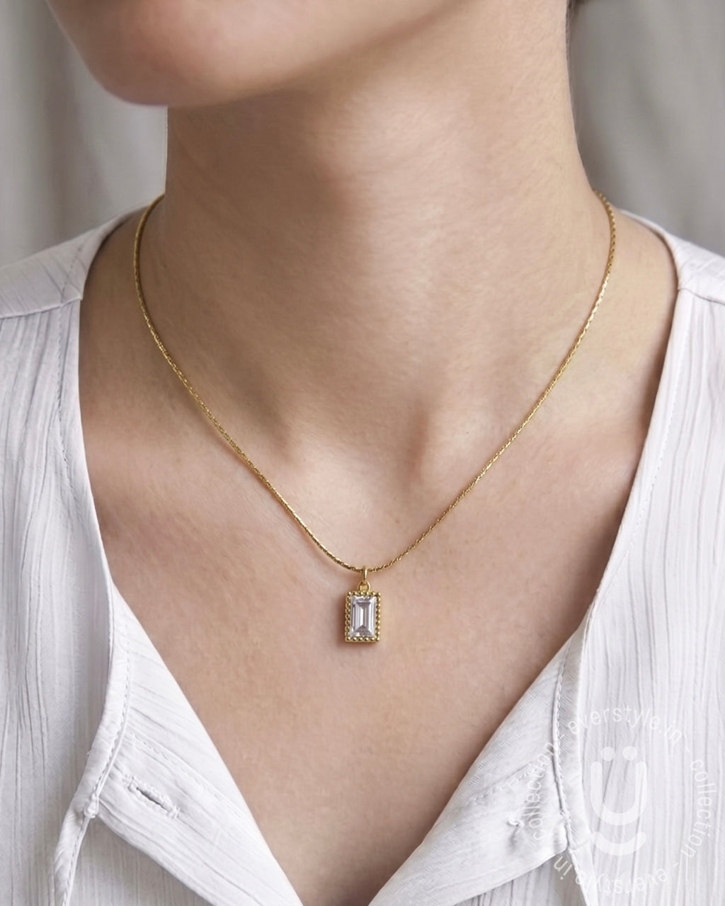 Anti-Tarnish Gold Rectangle Pendant Necklace