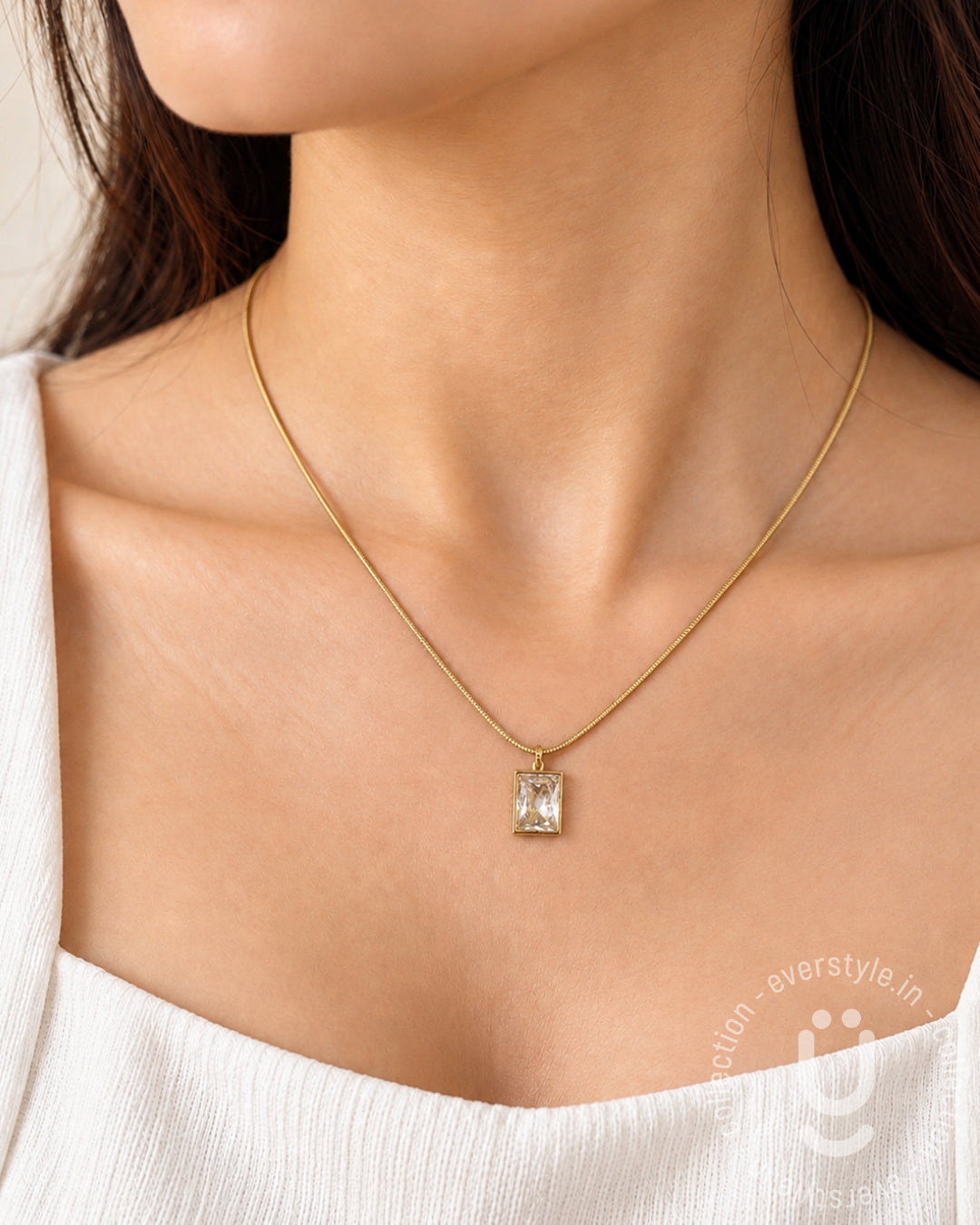 Anti-Tarnish Gold Rectangle Pendant Necklace