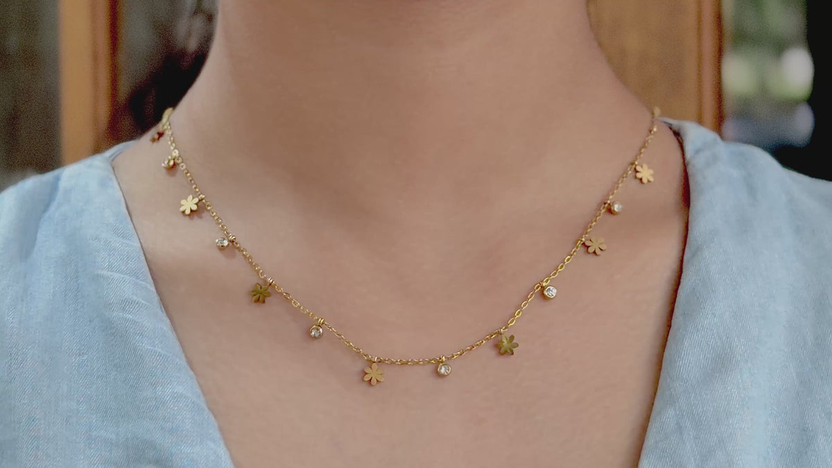 Anti-Tarnish Gold Flower Stone Necklace